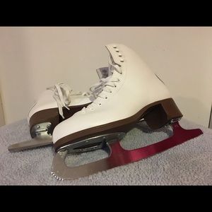 Glacier Jackson Figure Skates